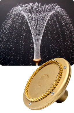 Jets d'eau en forme de palmier croisées